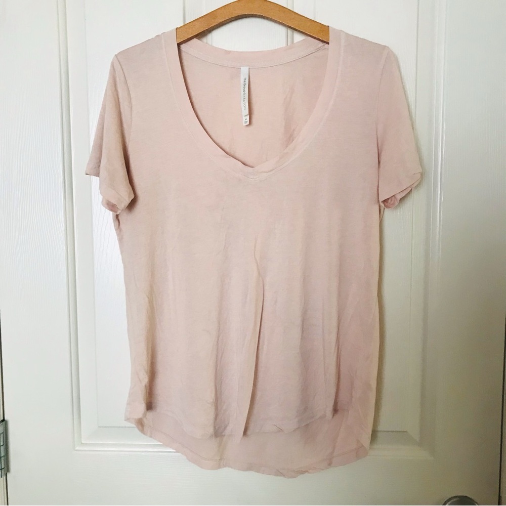 The Babaton Group Blush Pink V-Neck Top Size Medium